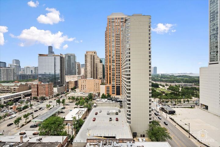 Property Photo: 1250 S Michigan Avenue 1607 IL 60605