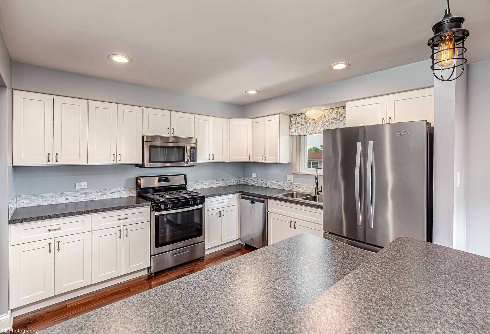 Property Photo: 5008 W 122nd Street 2B IL 60803