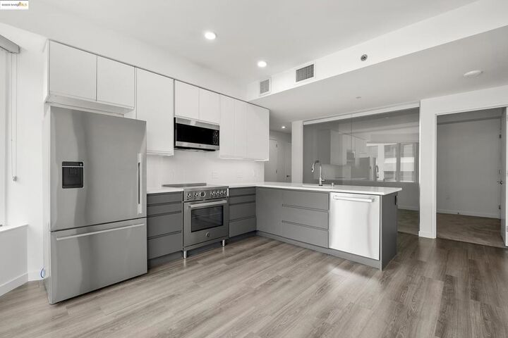 Property Photo: 280 Spear St. 20H CA 94105