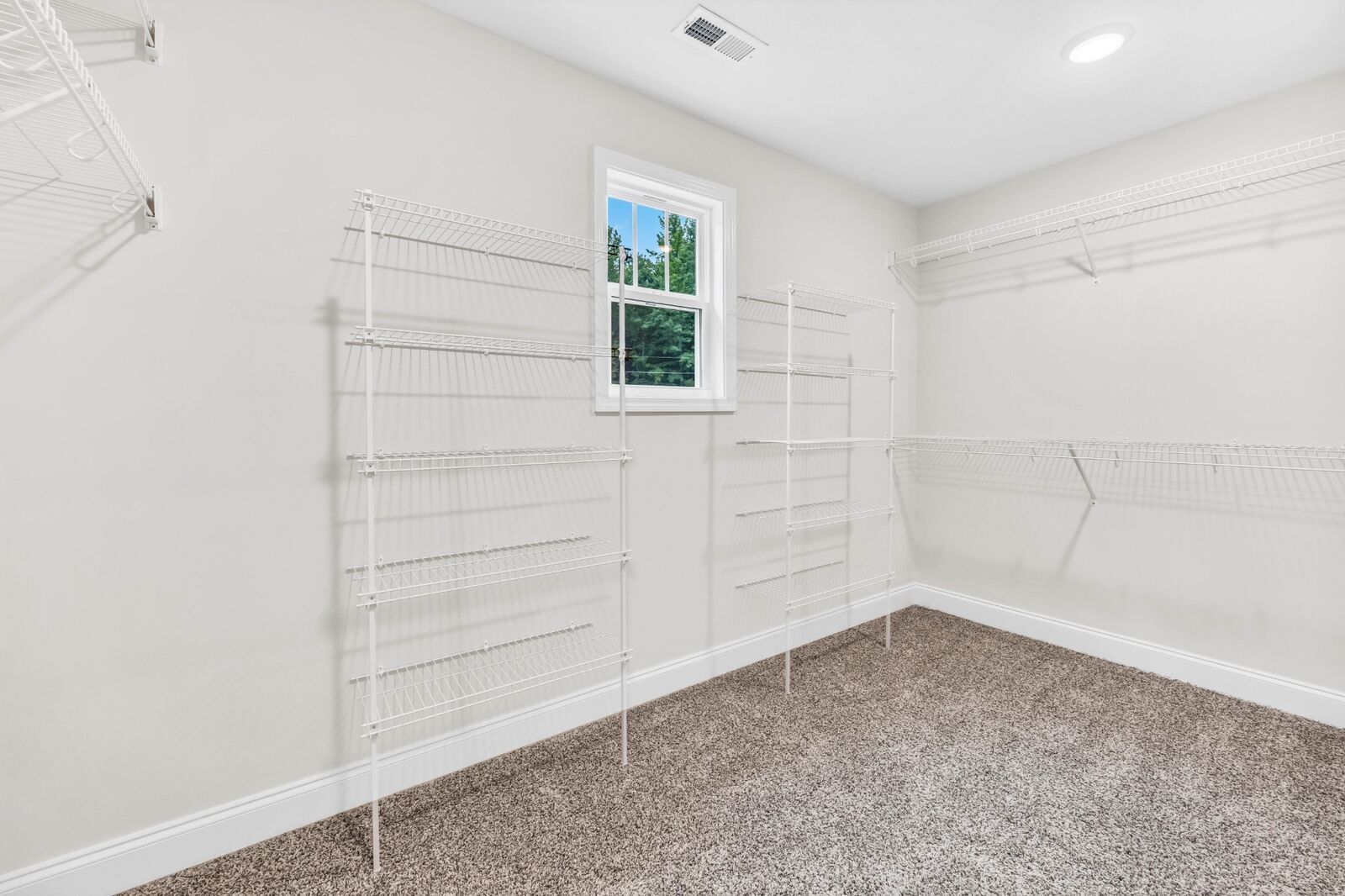 Property Photo:  965 Palmyra Rd  TN 37040 