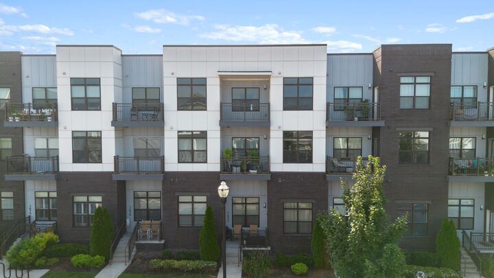 Property Photo: 1638 54th Ave N 322 TN 37209