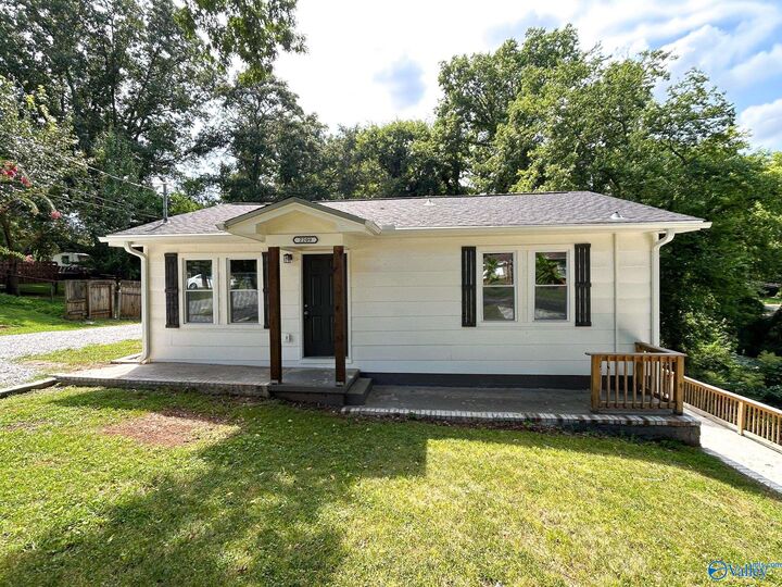 Property Photo: 2209 Hill Street NW AL 35810