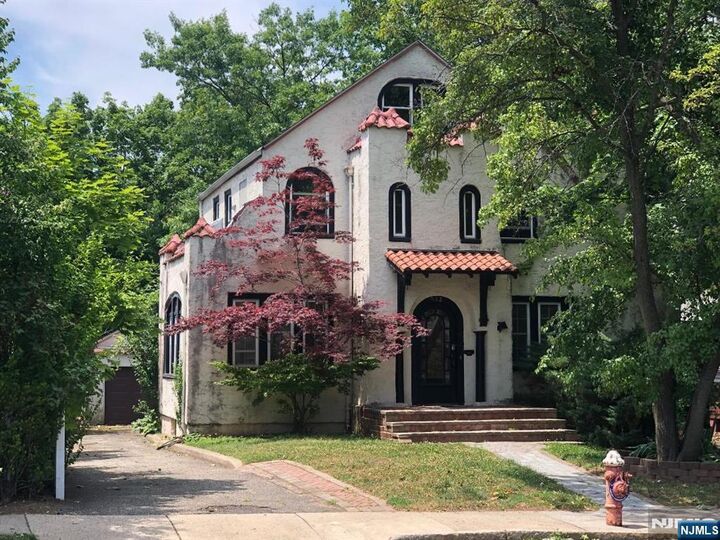 982 Queen Anne Road  Teaneck NJ 07666 photo