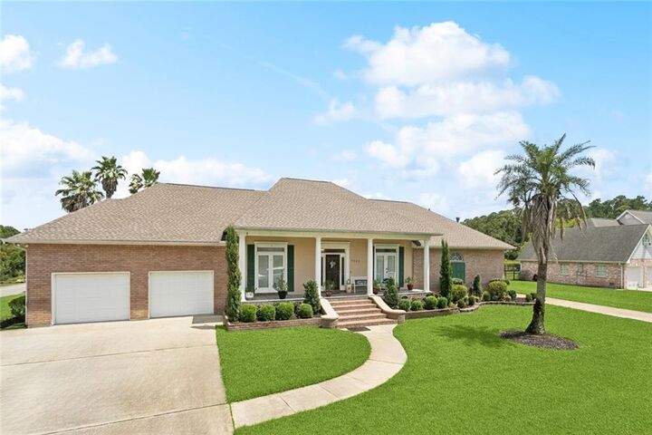 Property Photo:  3102 Bayou View Place  LA 70458 