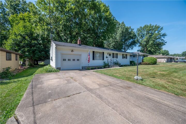 Property Photo: 4263 Patricia Avenue OH 44511