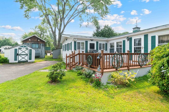 Property Photo:  6 East Avenue  VT 05446 