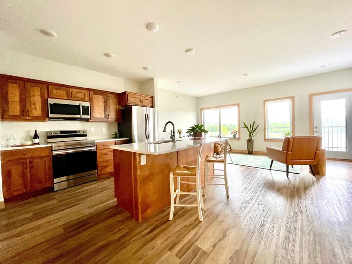 Property Photo:  715 Lake Shore Drive NE 201  MN 56601 