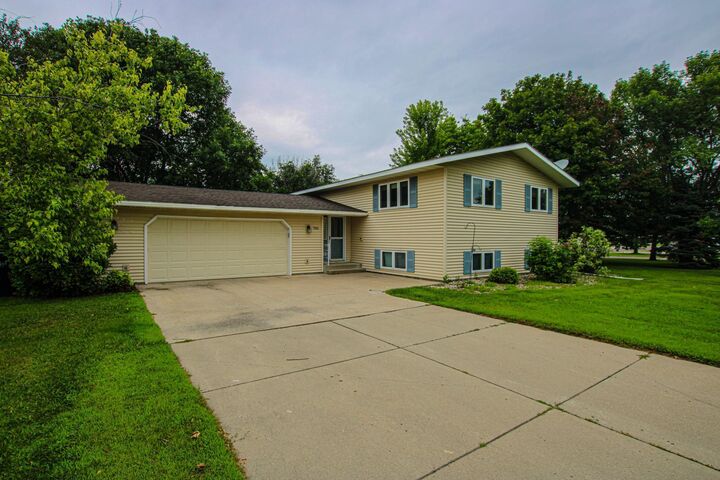 Property Photo:  700 18th Street S  MN 56215 