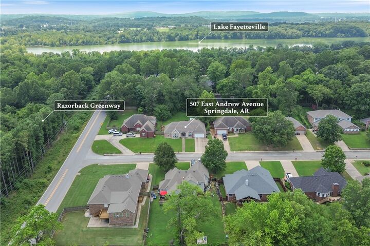 Property Photo:  507 E Andrew Avenue  AR 72764 