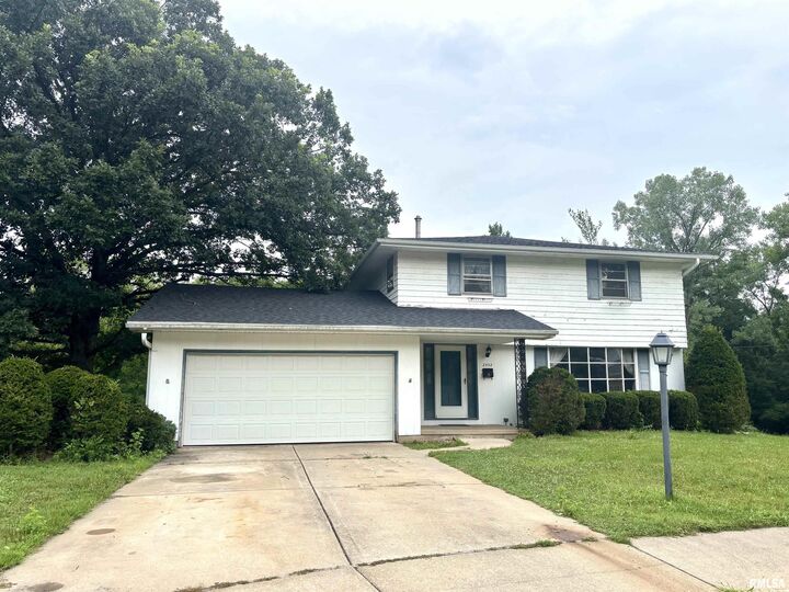 2332 W Riviera Drive  Peoria IL 61614 photo