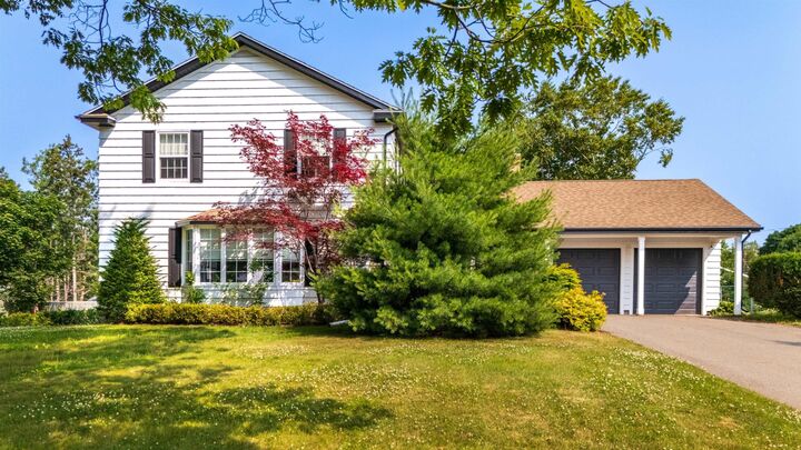 85 Prince Charles Drive  Charlottetown PE C1A 3C1 photo