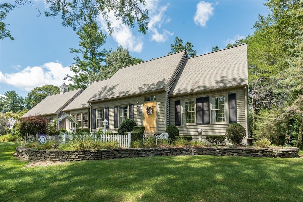 Property Photo:  5 Tarkin Hill Lane  MA 02324 
