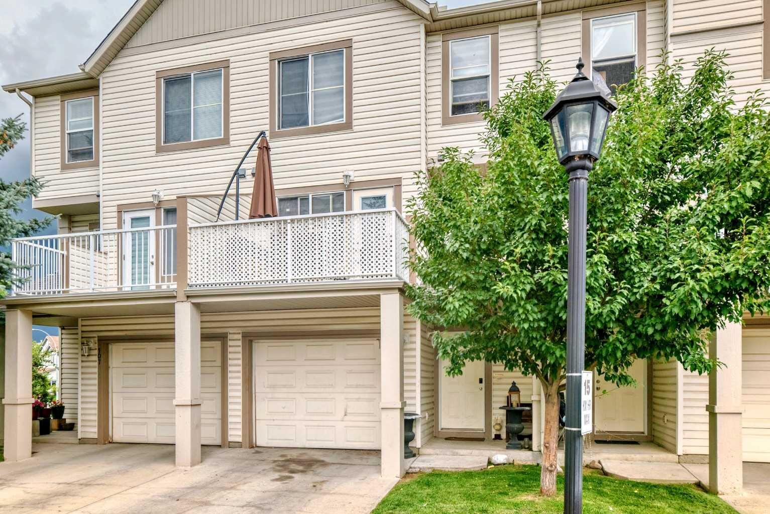 Photo de la propriété: 105 Copperfield Lane SE AB T2Z 4S9