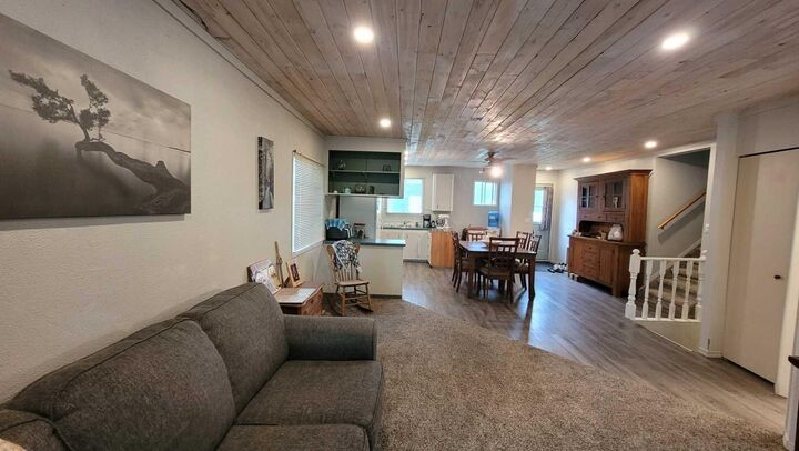 Property Photo: 5489 51 Avenue AB T4L 1K9