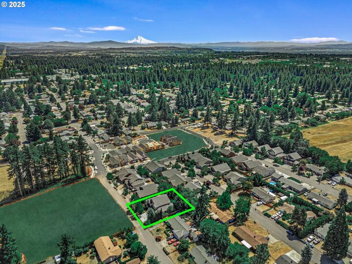 Property Photo: 12015 NE 16th St WA 98684