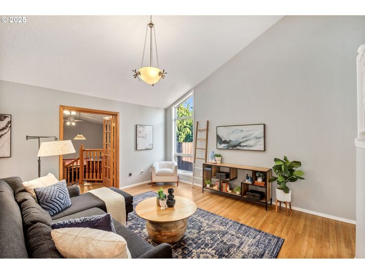 Property Photo: 10097 SW Woodard Ln OR 97223