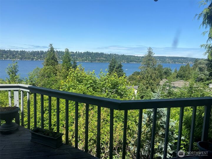 Property Photo: 13461 64th Place NE WA 98034