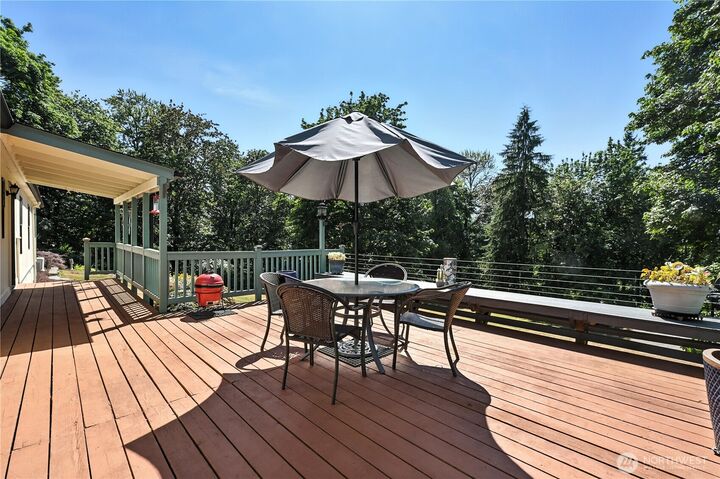 Property Photo: 13519 206th Street SE WA 98296