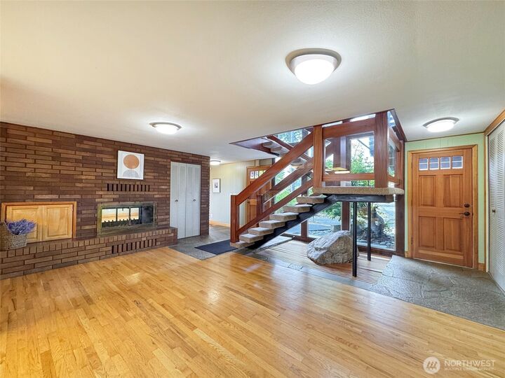 Property Photo: 1429 W 12th Street WA 98363