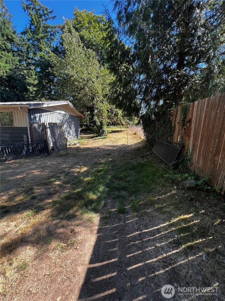 Property Photo: 5615 S 305th Street WA 98001