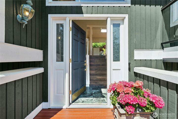 Property Photo: 18945 NE 20th Court WA 98052