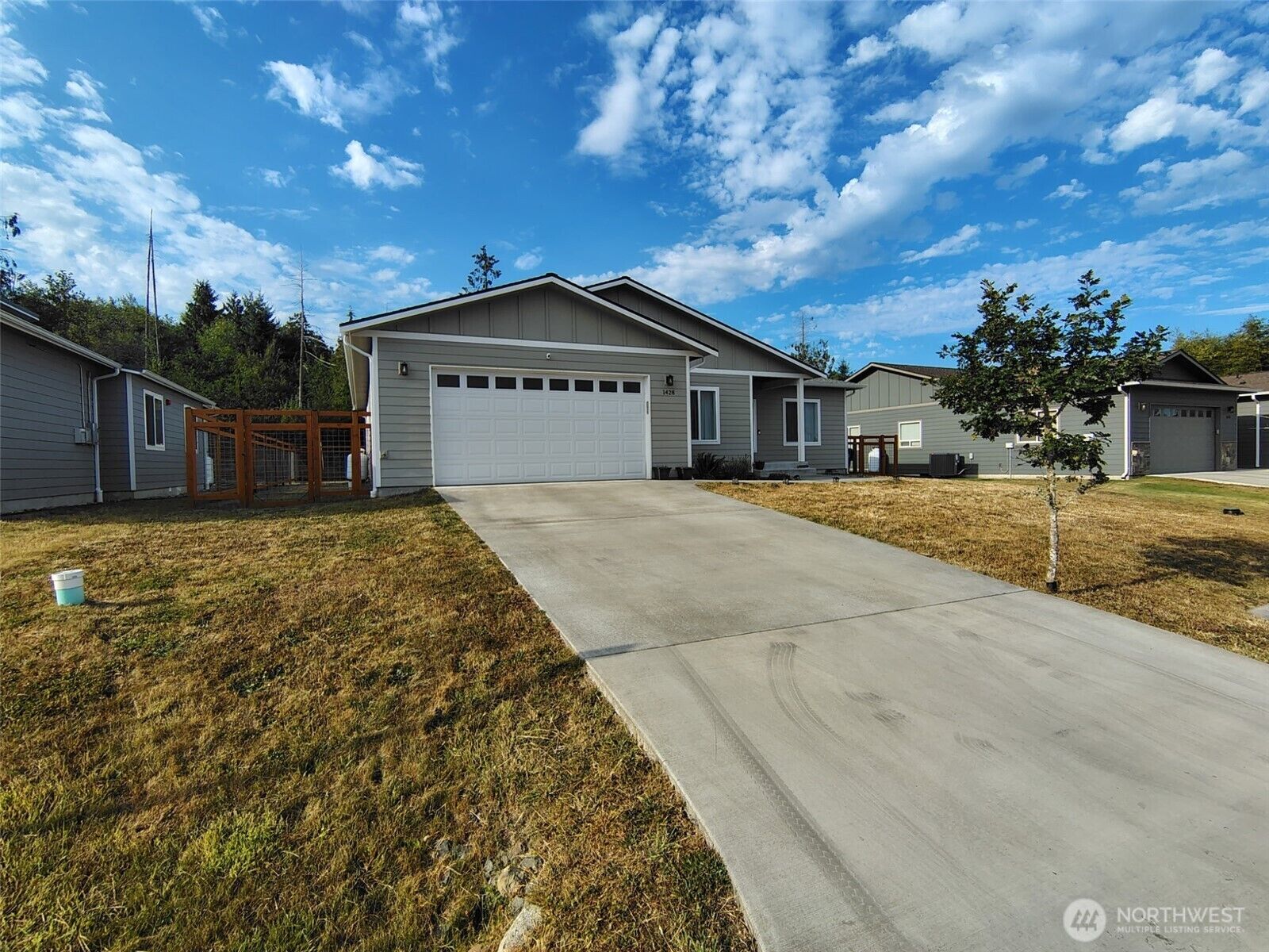 Property Photo:  1428  Rook Dr  WA 98362 