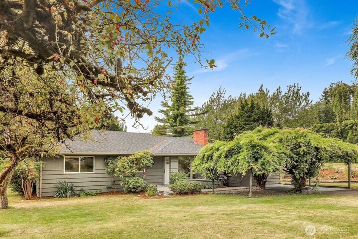Property Photo:  2817  McLeod Road  WA 98225 
