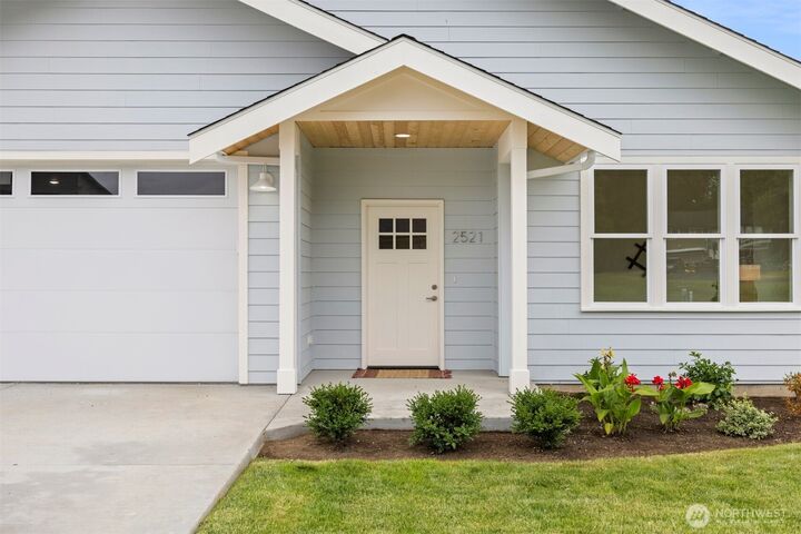 Property Photo:  2521  Dodd Avenue  WA 98230 