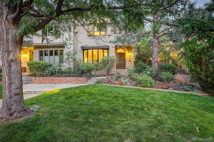 Property Photo:  150 Monroe Street  CO 80206 