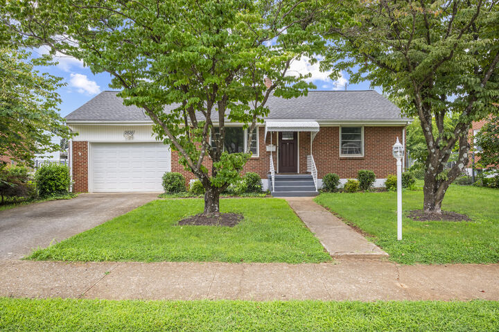 Property Photo: 2628 Durham St NW VA 24012