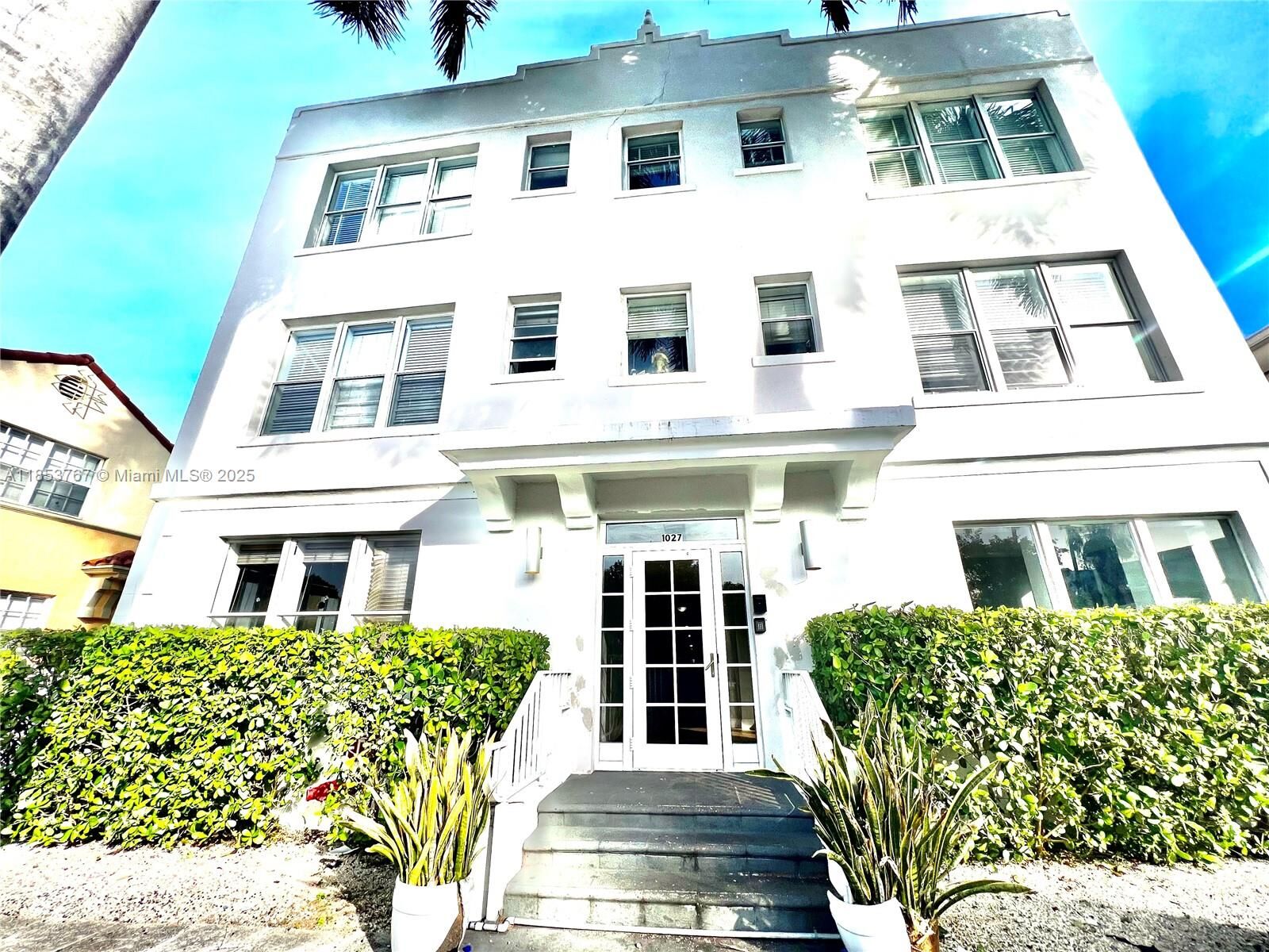 Property Photo: 1027 Pennsylvania Ave 303 FL 33139