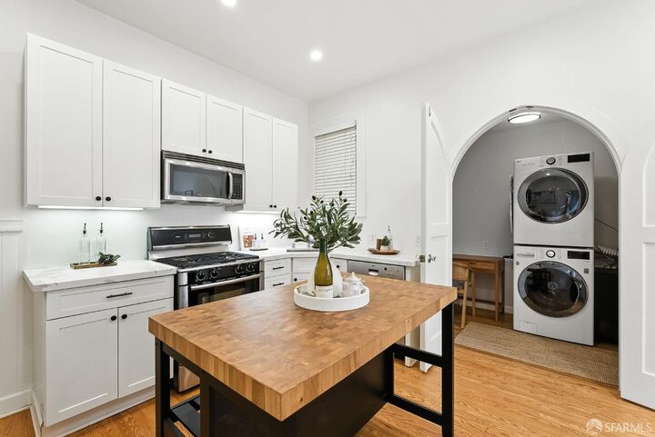 Property Photo: 66 Pleasant Street CA 94108