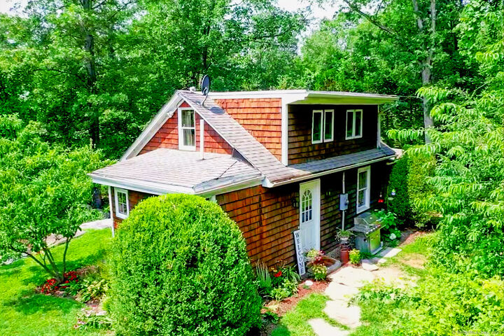 Property Photo:  167 Toddy Hill Road  CT 06482