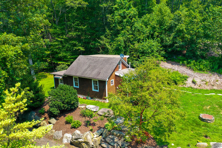 Property Photo:  167 Toddy Hill Road  CT 06482 