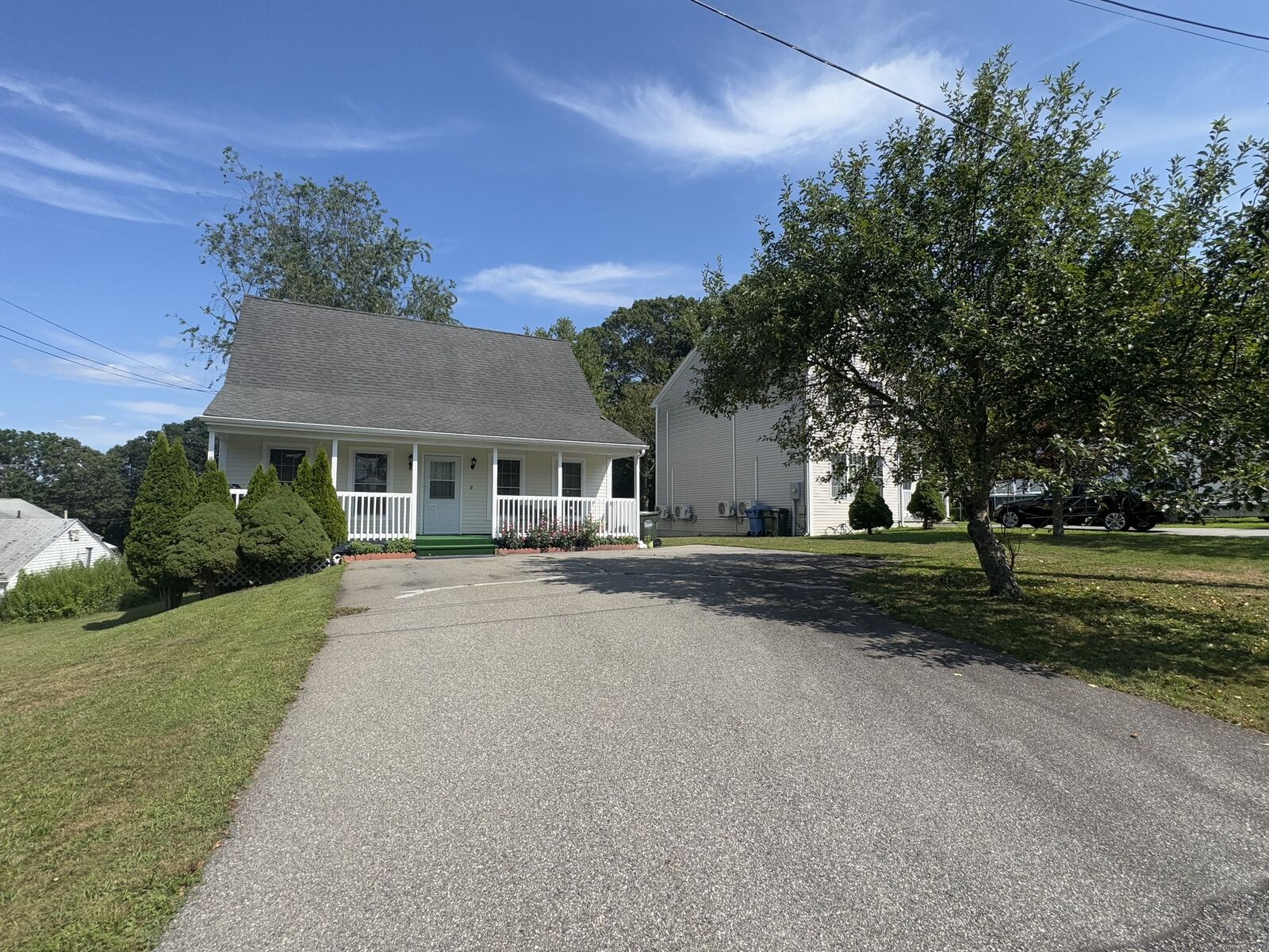 Property Photo:  9 Thamesview Road  CT 06360 