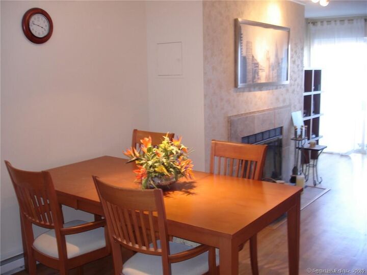 90 Kane Street Apt D10  West Hartford CT 06119 photo