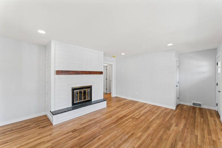 Property Photo:  112 Long Swamp Road  CT 06716 