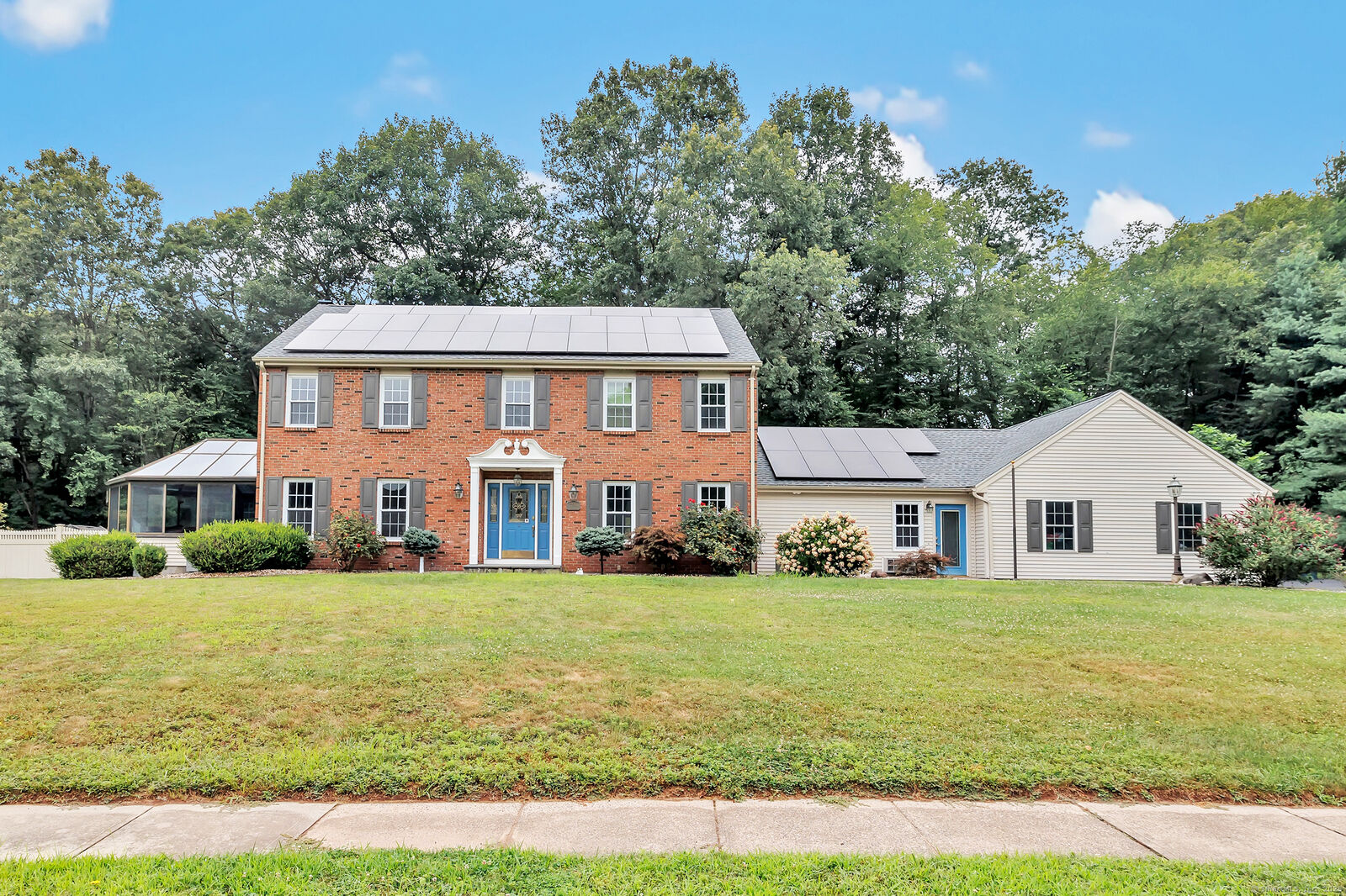 Property Photo: 75 Brookside Place CT 06410