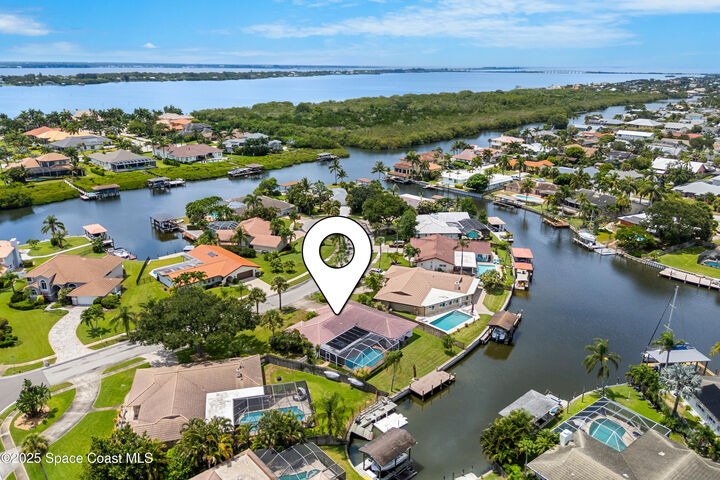Property Photo:  245 Venice Court  FL 32937 