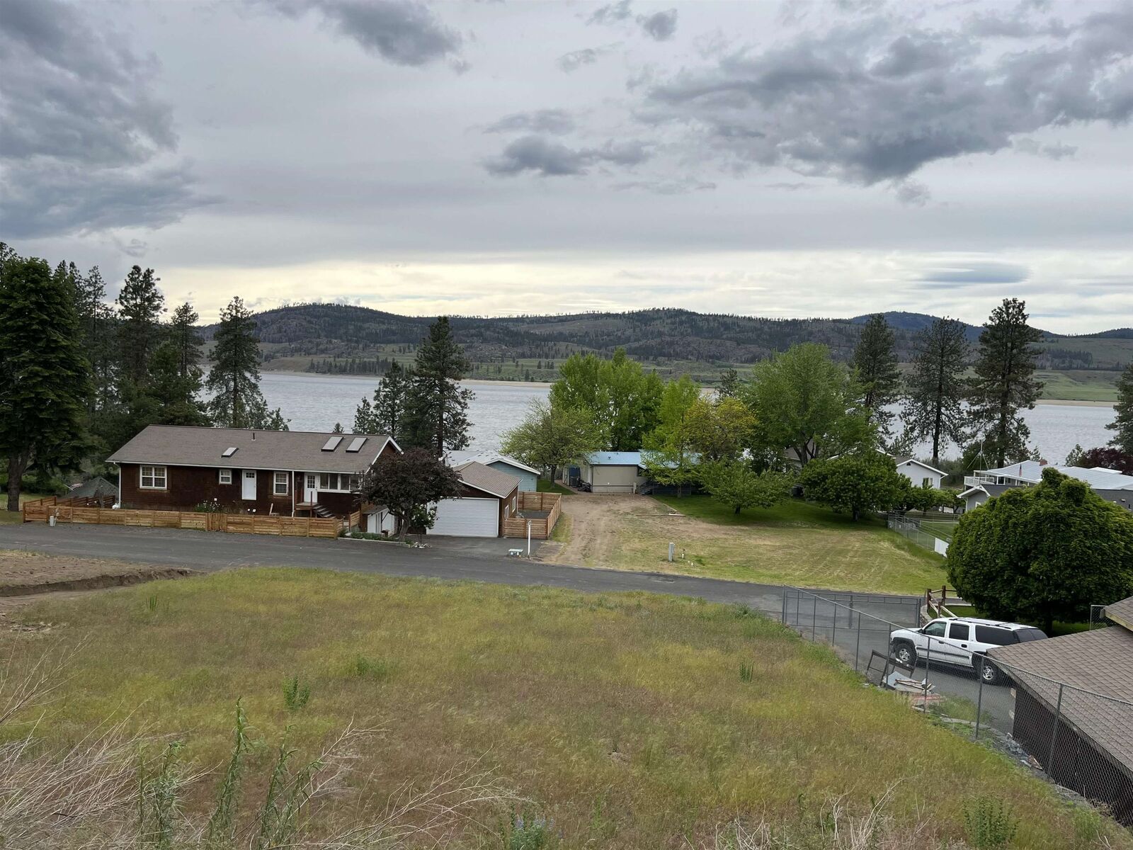 Property Photo: 3312 Roosevelt Dr WA 99122