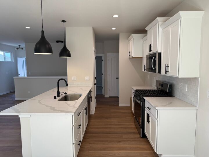 Property Photo:  4420 S Willow Ln  WA 99216 