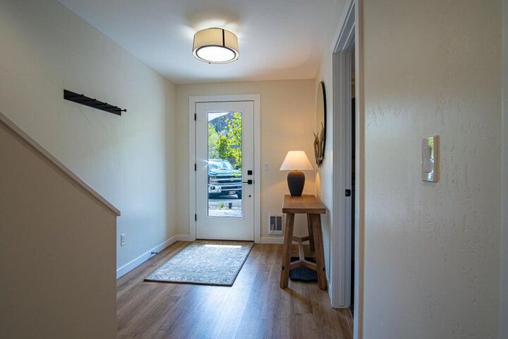 Property Photo: 410 N River St 4 ID 83333