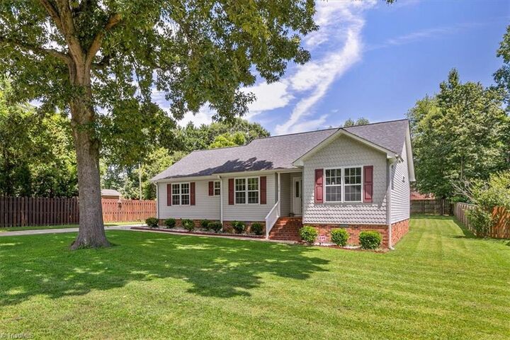 Property Photo:  3018 Karlingdale Drive  NC 27455 