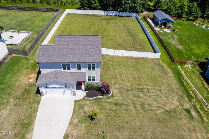 Property Photo: 51 Buckstone Place NC 27592