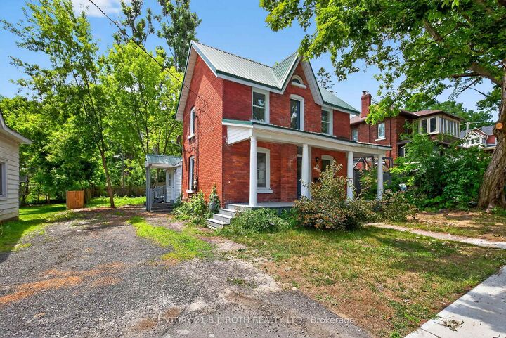 Property Photo: 153 Laclie Street ON L3V 4N1