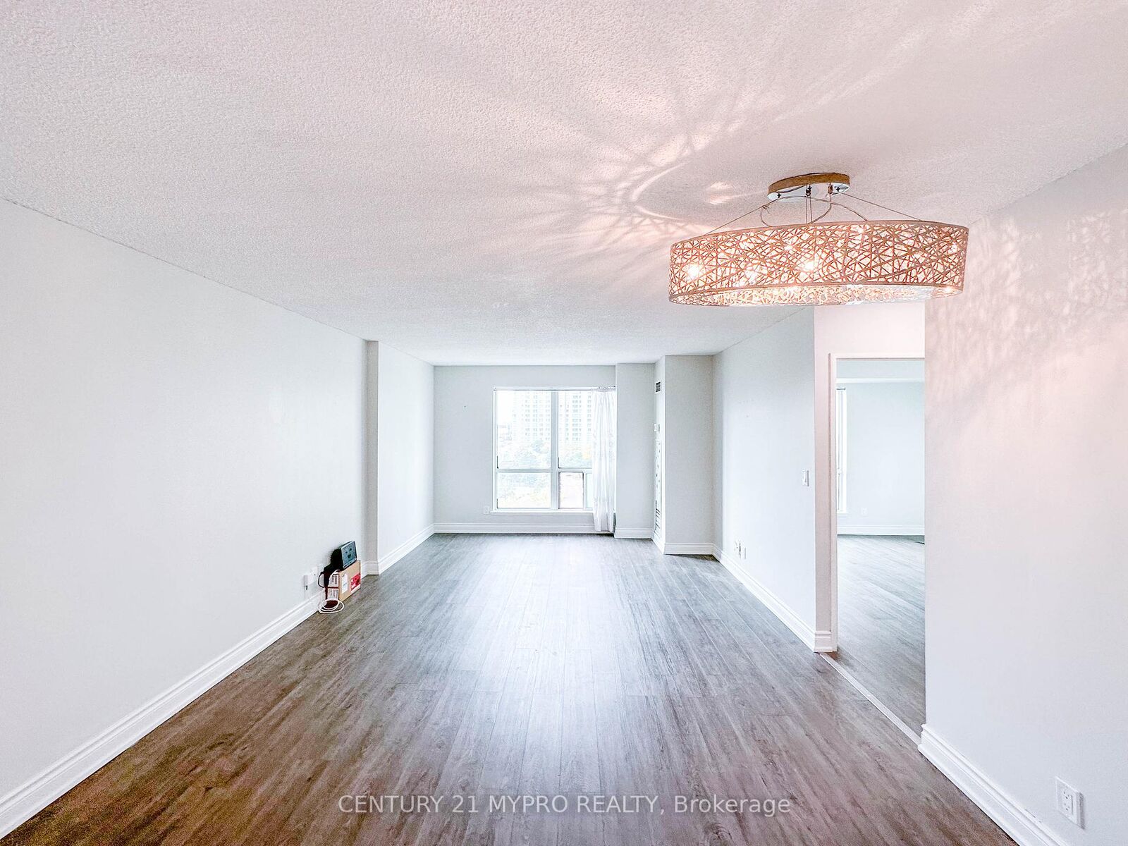 Photo de la propriété:  8 Lee Centre Drive 913  ON M1H 3H8 