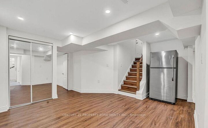 Property Photo:  8 Griffith Court Basement  ON L7A 3T6 