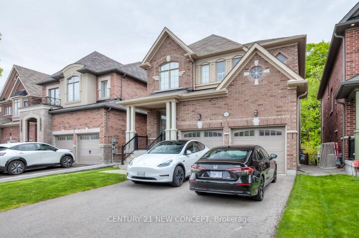 Photo de la propriété:  521 McGregor Farm Trail  ON L3X 0H7 