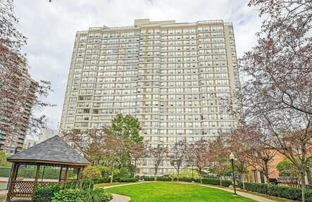Property Photo: 55 Elm Drive W 308 ON L5B 3Z3