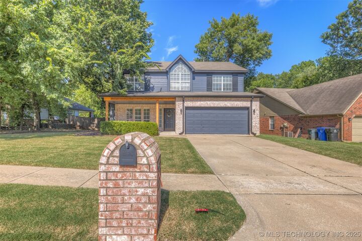 Property Photo: 115 S Redbud Place OK 74012